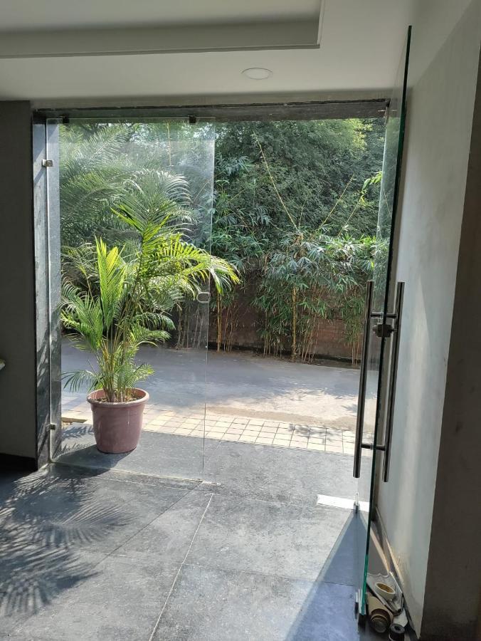 Perch Service Apartment-Mg Road Gurgaon Eksteriør billede