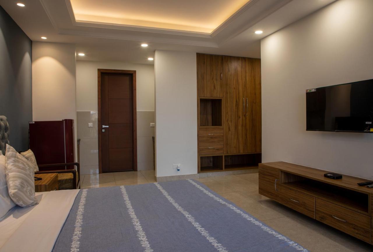 Perch Service Apartment-Mg Road Gurgaon Eksteriør billede