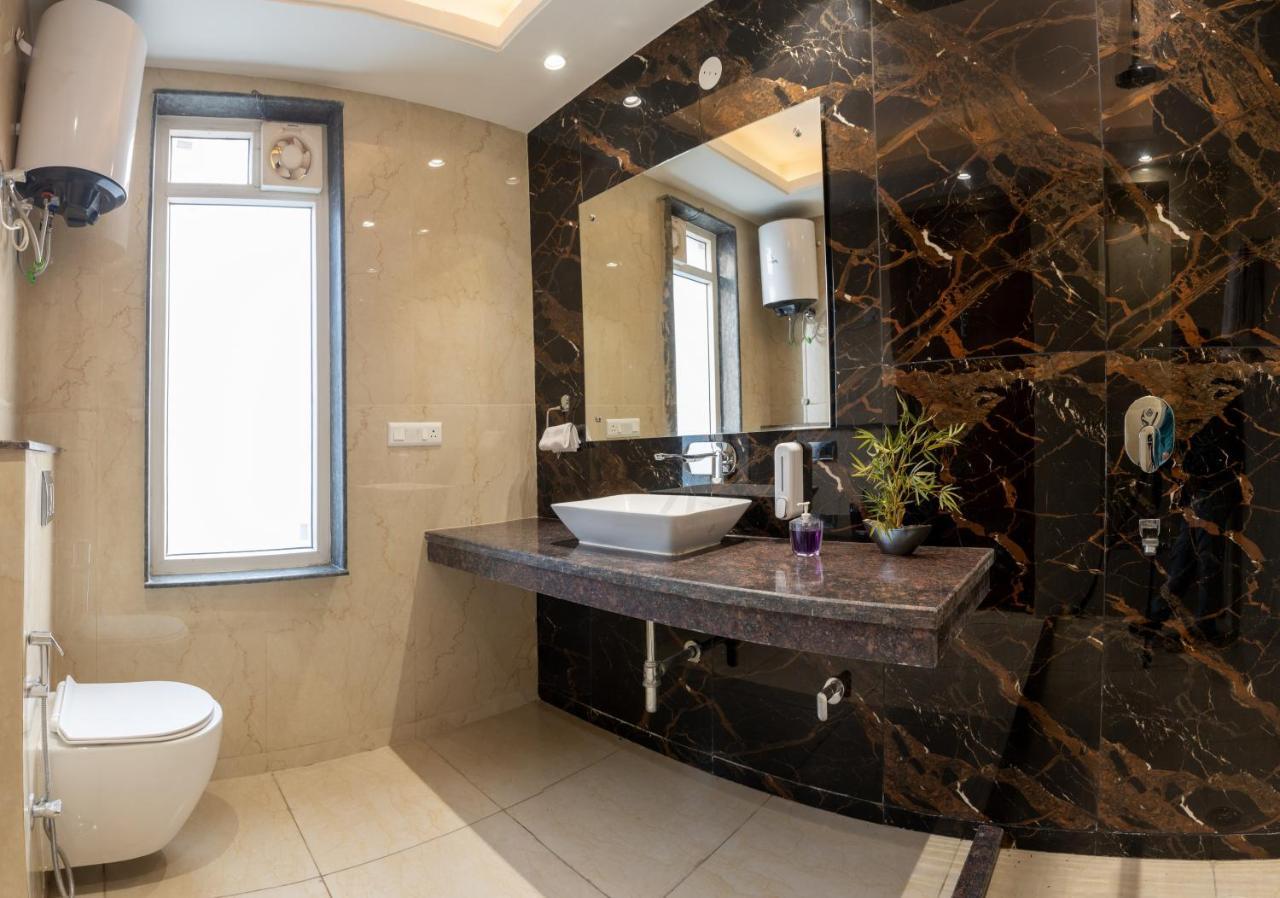 Perch Service Apartment-Mg Road Gurgaon Eksteriør billede