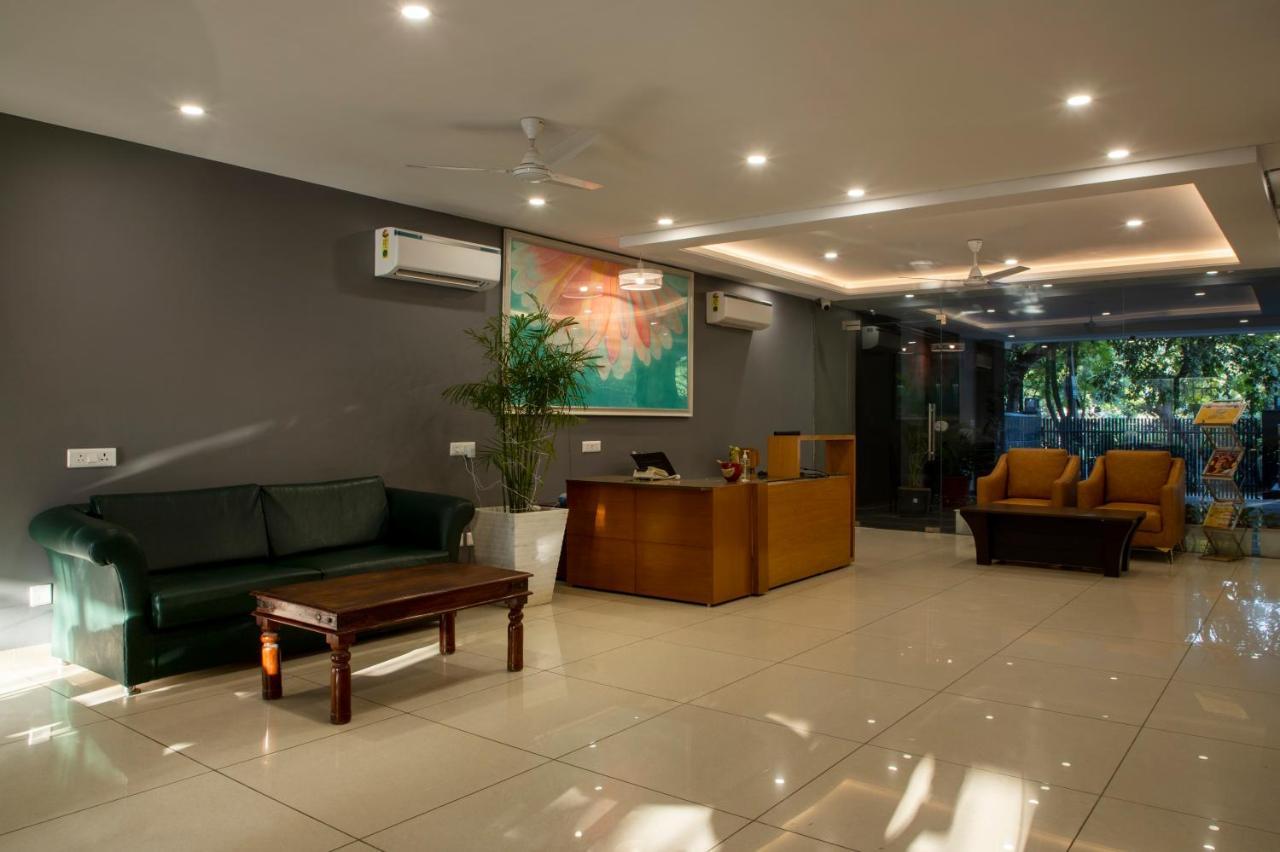 Perch Service Apartment-Mg Road Gurgaon Eksteriør billede